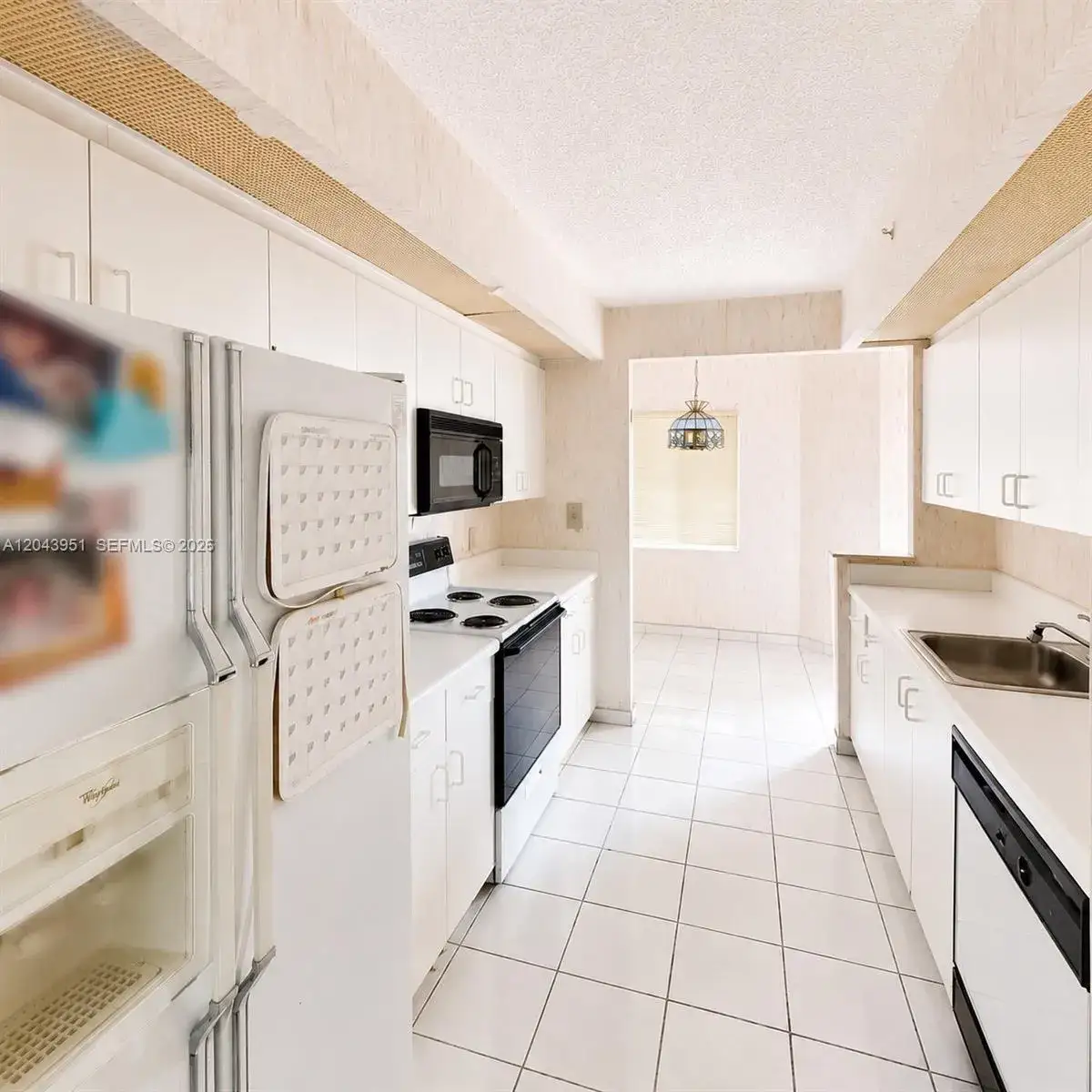 2 bedroom 2 bath Residential for sale at 901 SW 141st Ave # 304M, Pembroke Pines FL 33027