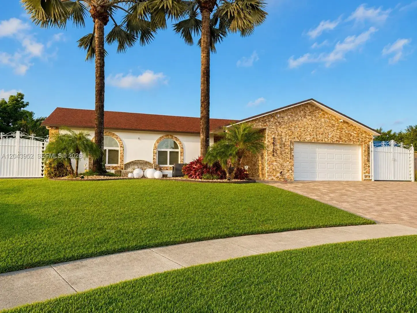3 bedroom 2 bath Residential for sale at 26764 SW 122nd Pl, Homestead FL 33032
