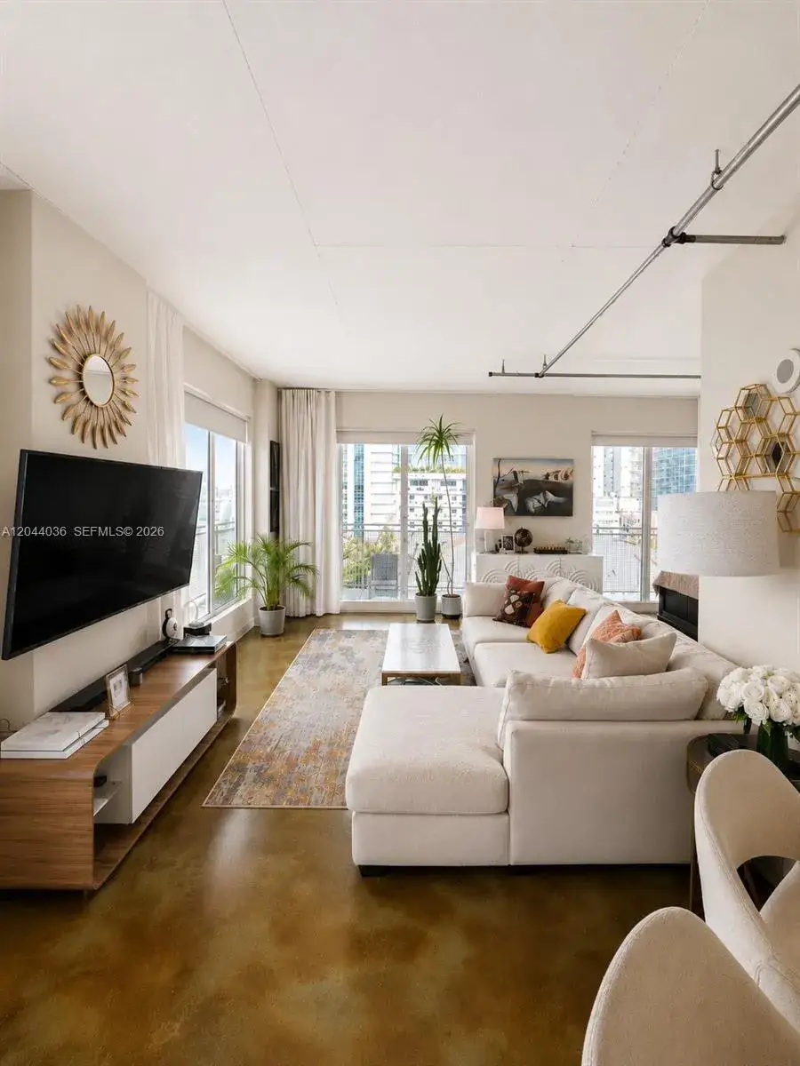 1 bedroom 2 bath Residential Lease for rent at 455 NE 25th St # 806, Miami FL 33137