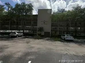 2 bedroom 1 bath Residential Lease for rent at 300 SW 134th Way # 105E, Pembroke Pines FL 33027