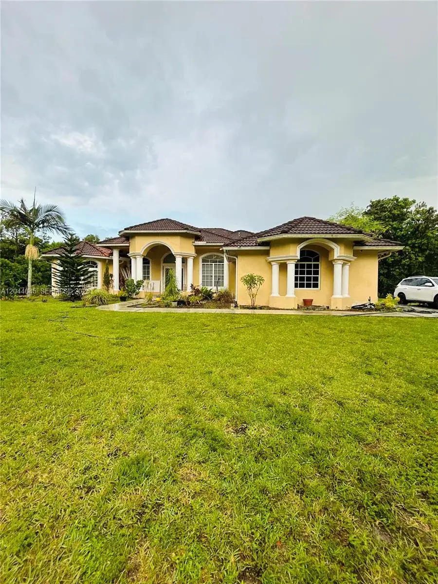 4 bedroom 3 bath Residential for sale at 13754 N 48th Ct N, West Palm Beach FL 33411