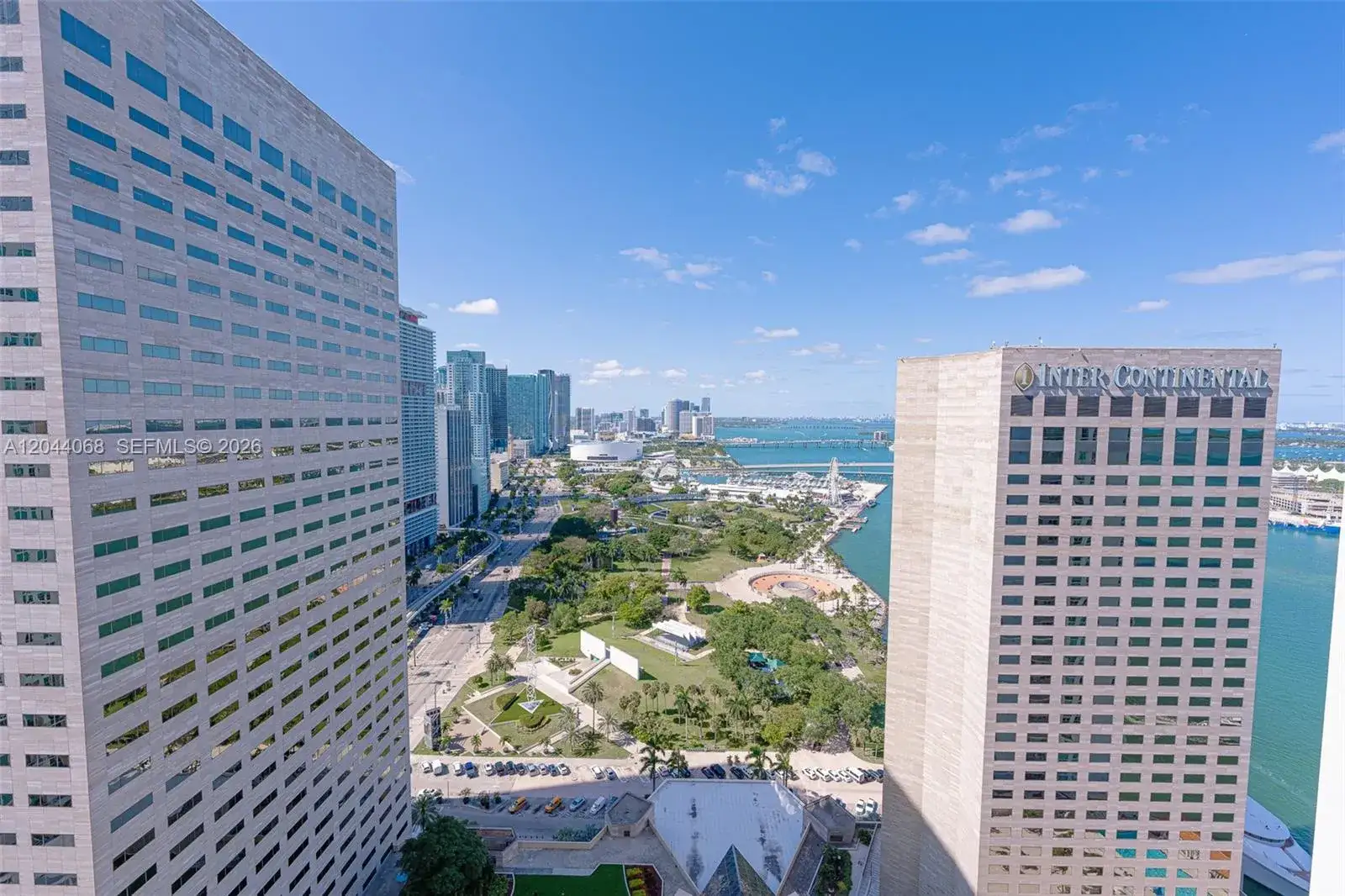 1 bedroom 1 bath Residential Lease for rent at 325 S Biscayne Blvd # 3624, Miami FL 33131