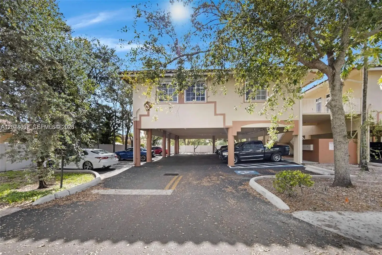 Commercial Sale for sale at 5595 Orange Dr # 101, Davie FL 33314
