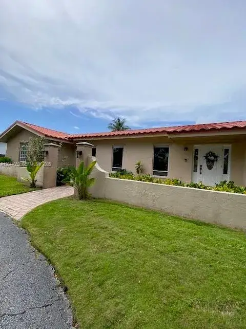 4 bedroom 2 bath Residential Lease for rent at 9760 SW 128th St, Miami FL 33176