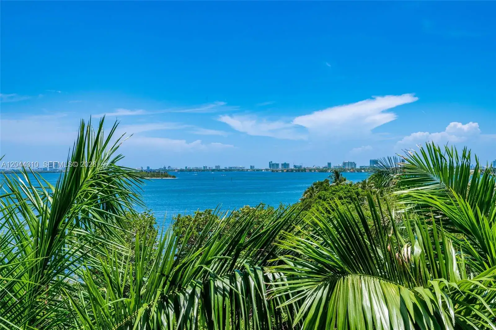 2 bedroom 2 bath Residential for sale at 2000 N Bayshore Dr # 516, Miami FL 33137
