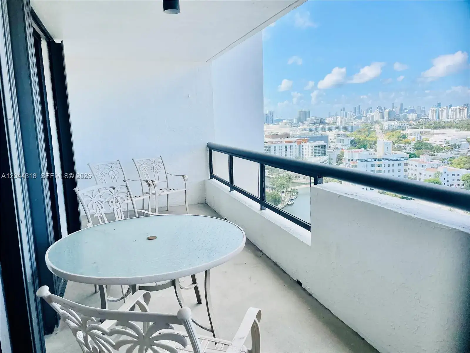 2 bedroom 2 bath Residential for sale at 2555 Collins Ave # 2006, Miami Beach FL 33140