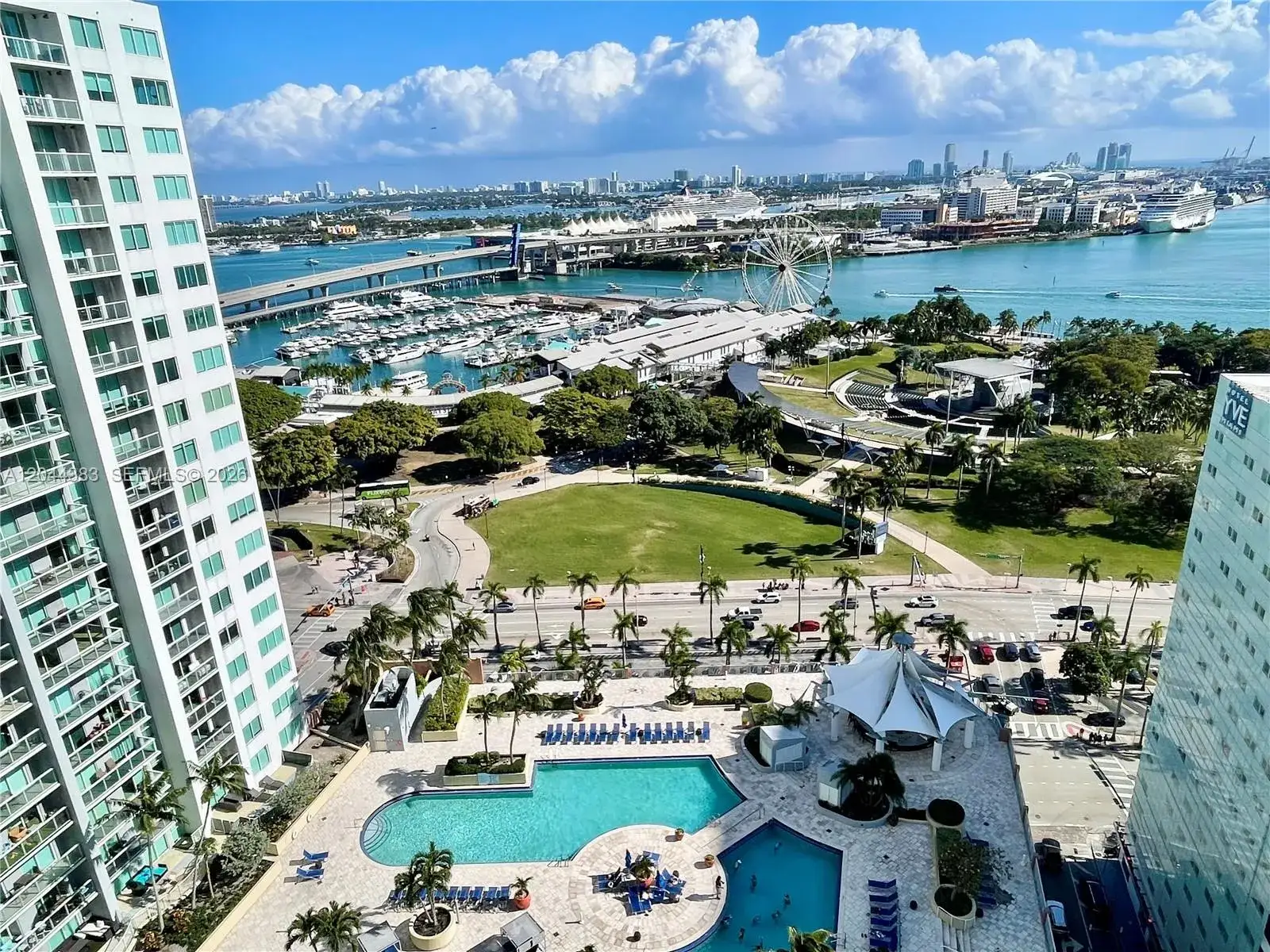 2 bedroom 2 bath Residential Lease for rent at 253 NE 2nd St # 2409, Miami FL 33132