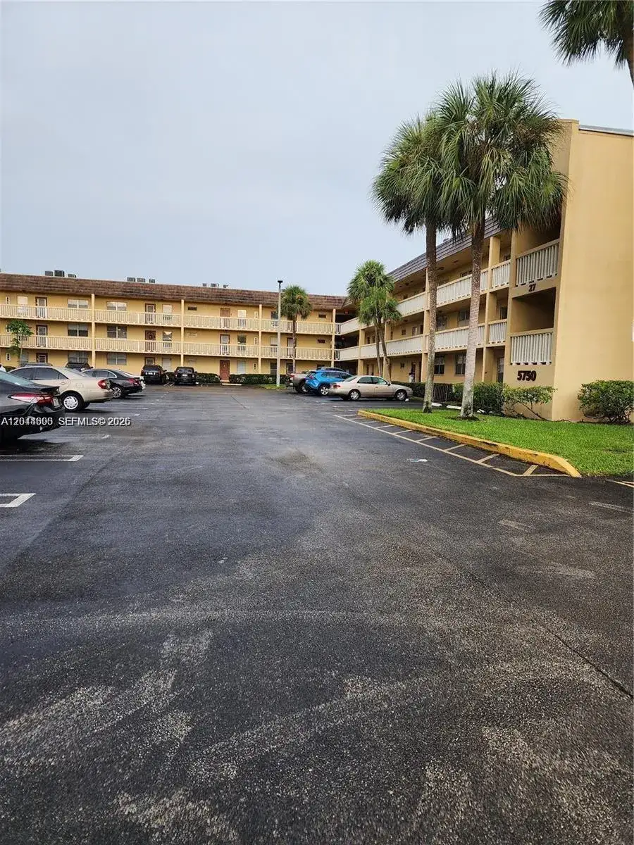 2 bedroom 2 bath Residential Lease for rent at 5750 NW 64th Ave # 303, Tamarac FL 33319