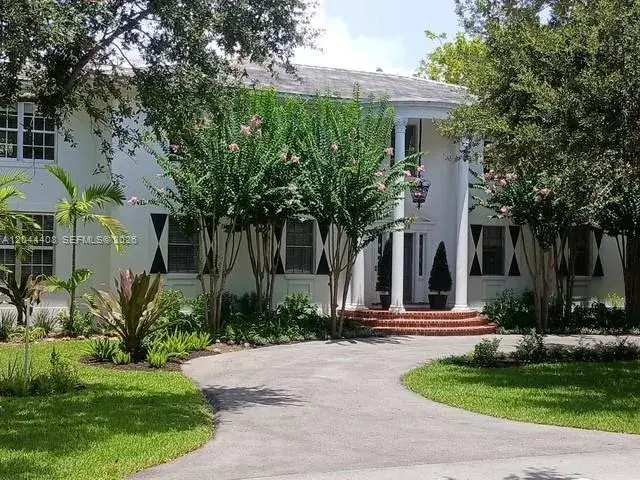2 bedroom 2 bath Residential Lease for rent at 2828 Segovia St Suite 1, Coral Gables FL 33134