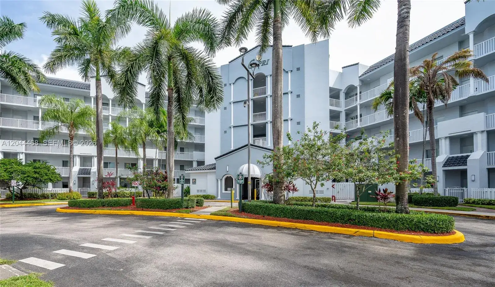 3 bedroom 2 bath Residential Lease for rent at 10700 NW 66th St # 204, Doral FL 33178