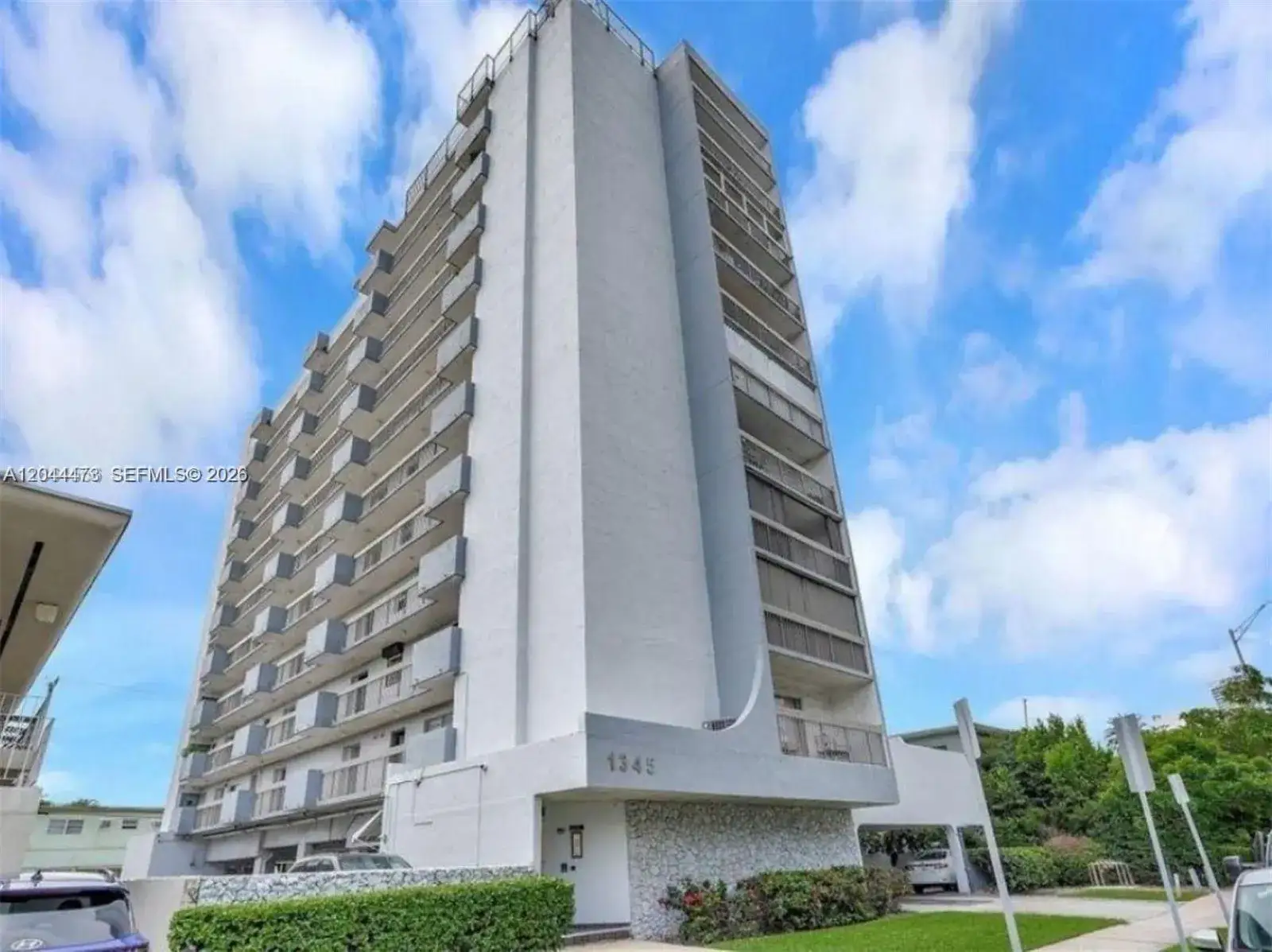 1 bedroom 1 bath Residential Lease for rent at 1345 West Ave # 202, Miami Beach FL 33139
