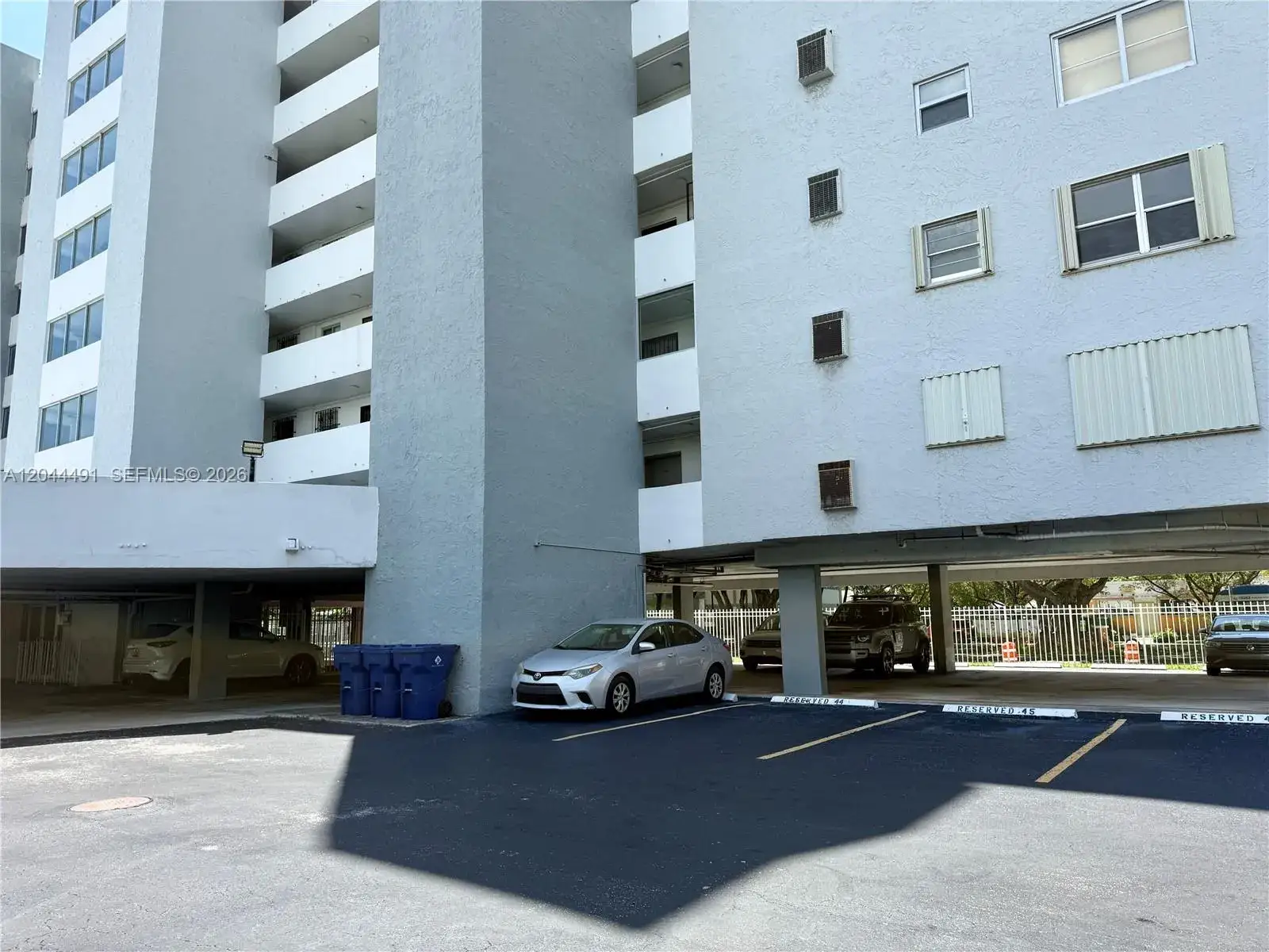 1 bedroom 1 bath Residential for sale at 2950 SW 3rd Ave # 3C, Miami FL 33129