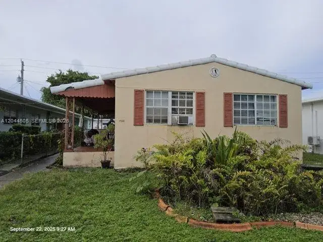 Residential Income for sale at 1938 Pierce St, Hollywood FL 33020