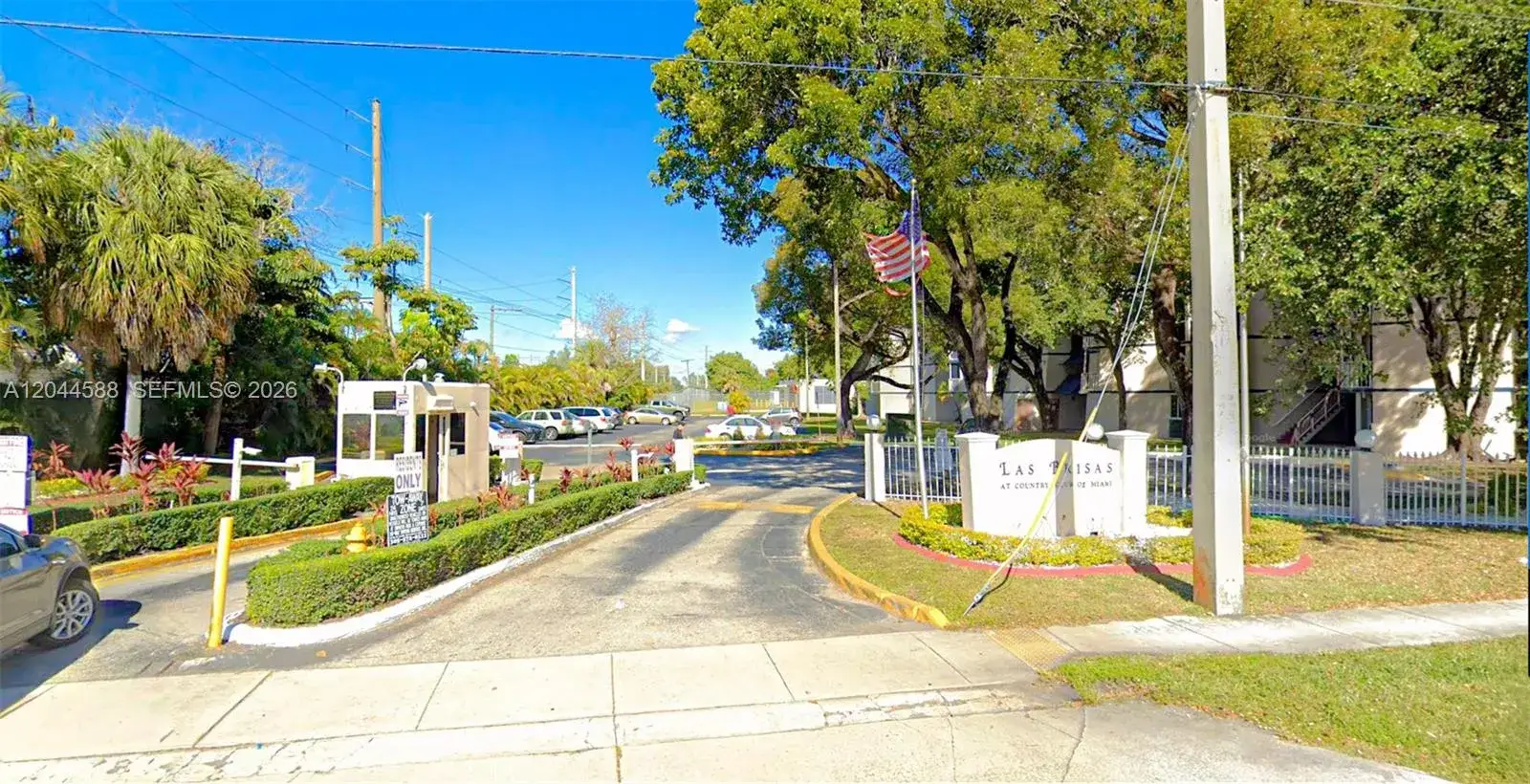2 bedroom 2 bath Residential for sale at 7035 NW 186th St # D110, Hialeah FL 33015