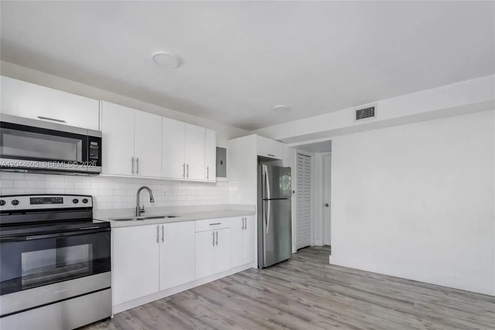 2 bedroom 1 bath Residential Lease for rent at 1630 NW 18th St # 3, Miami FL 33125