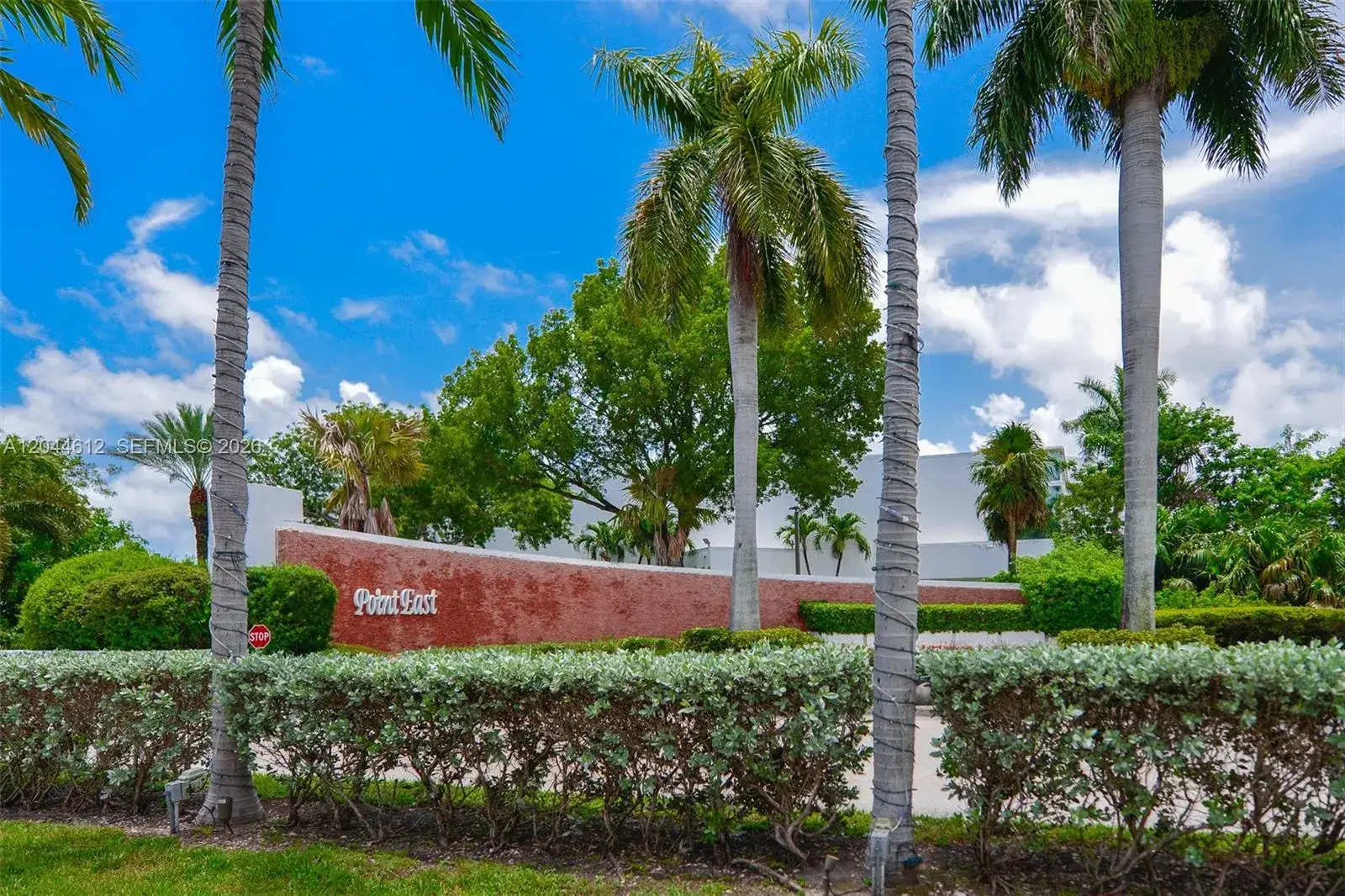 1 bedroom 1 bath Residential for sale at 2851 Leonard Dr # J505, Aventura FL 33160