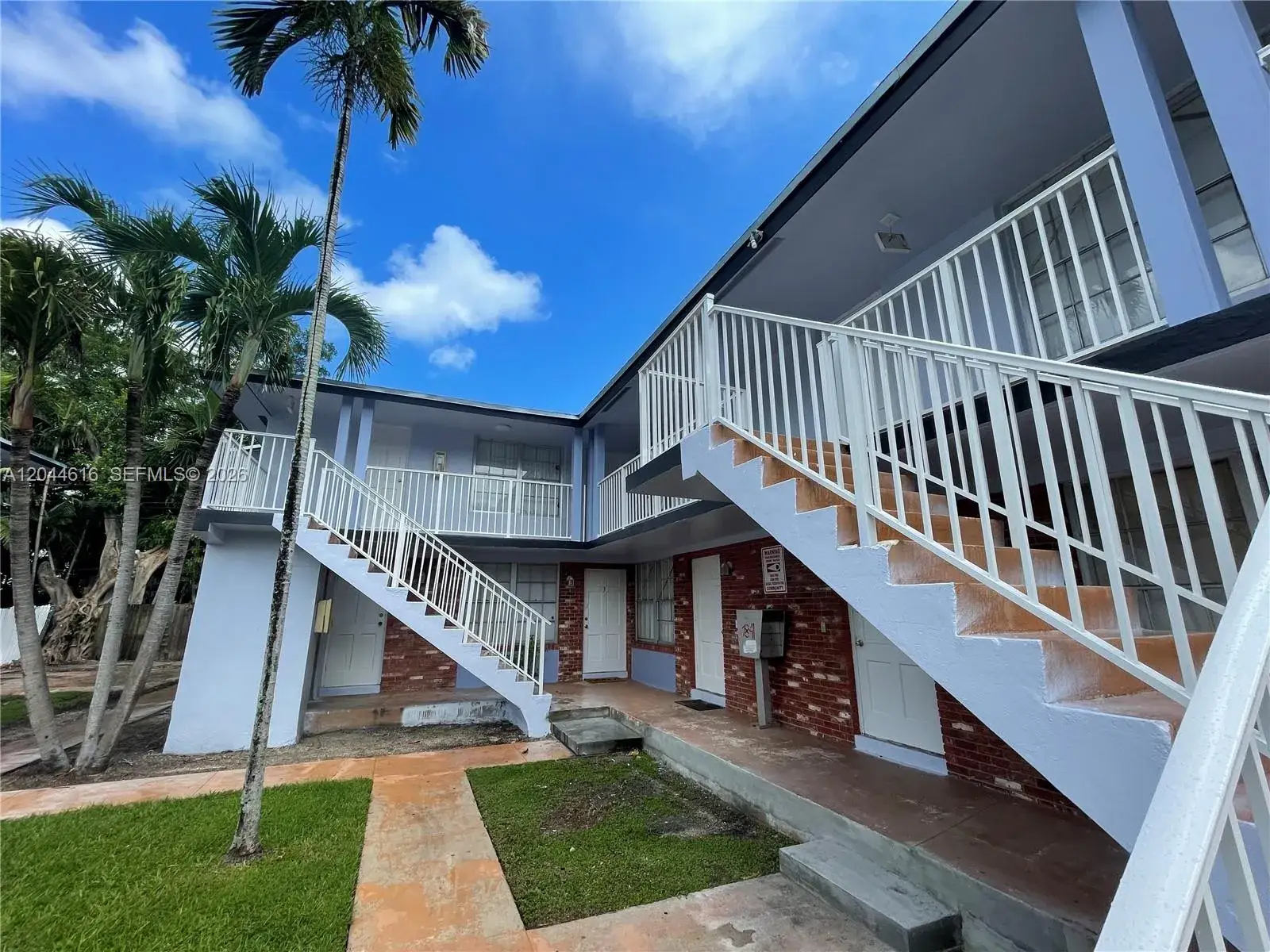 2 bedroom 1 bath Residential for sale at 7841 Dunham Blvd # 6, Miami FL 33138