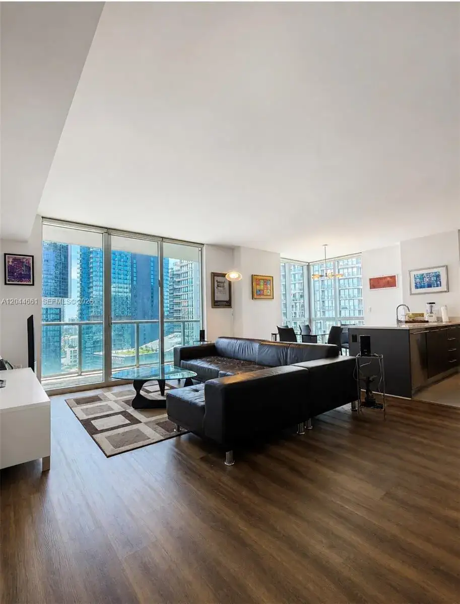 2 bedroom 2 bath Residential for sale at 55 SE 6th St # 2802, Miami FL 33131