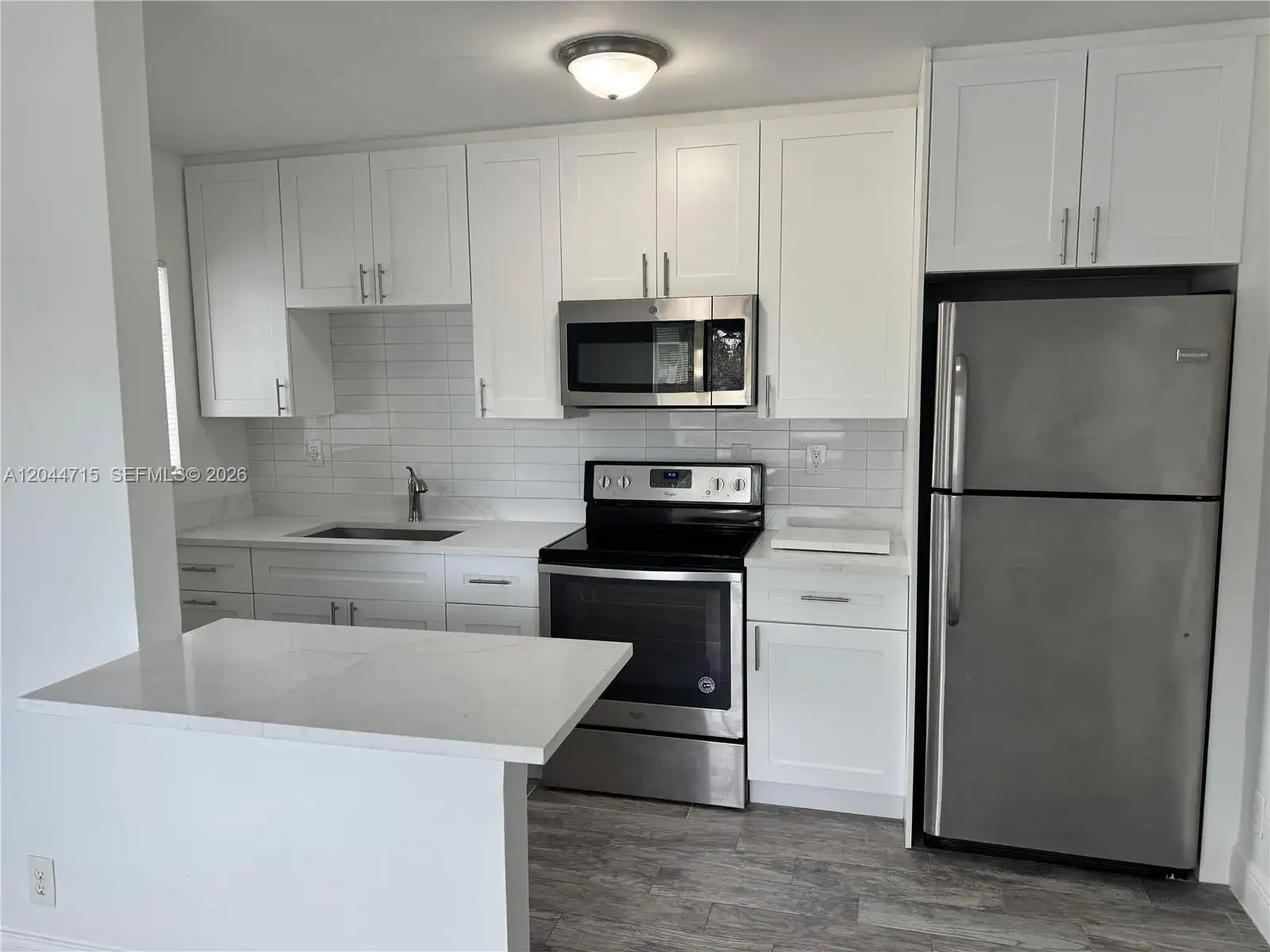 1 bedroom 1 bath Residential Lease for rent at 495 NW 43rd Ct # 1, Oakland Park FL 33309