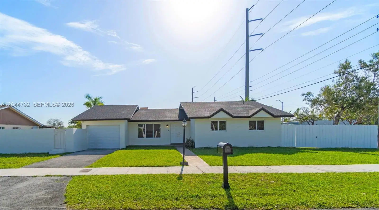 4 bedroom 2 bath Residential Lease for rent at 7125 SW 93rd Ct, Miami FL 33173