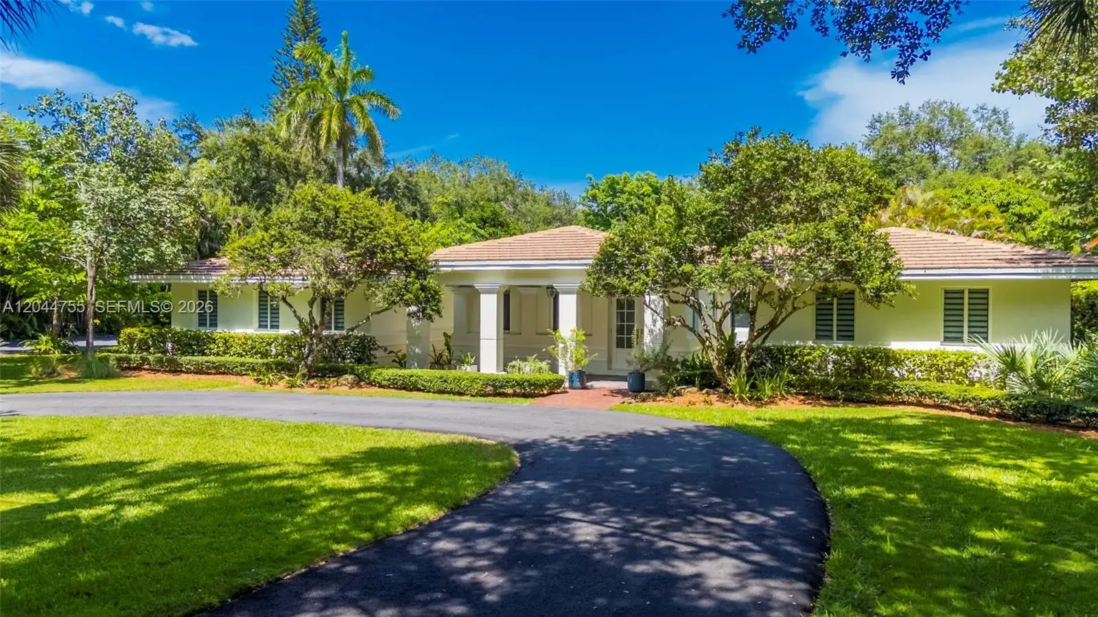 5 bedroom 6 bath Residential for sale at 12121 SW 64th Ave, Pinecrest FL 33156