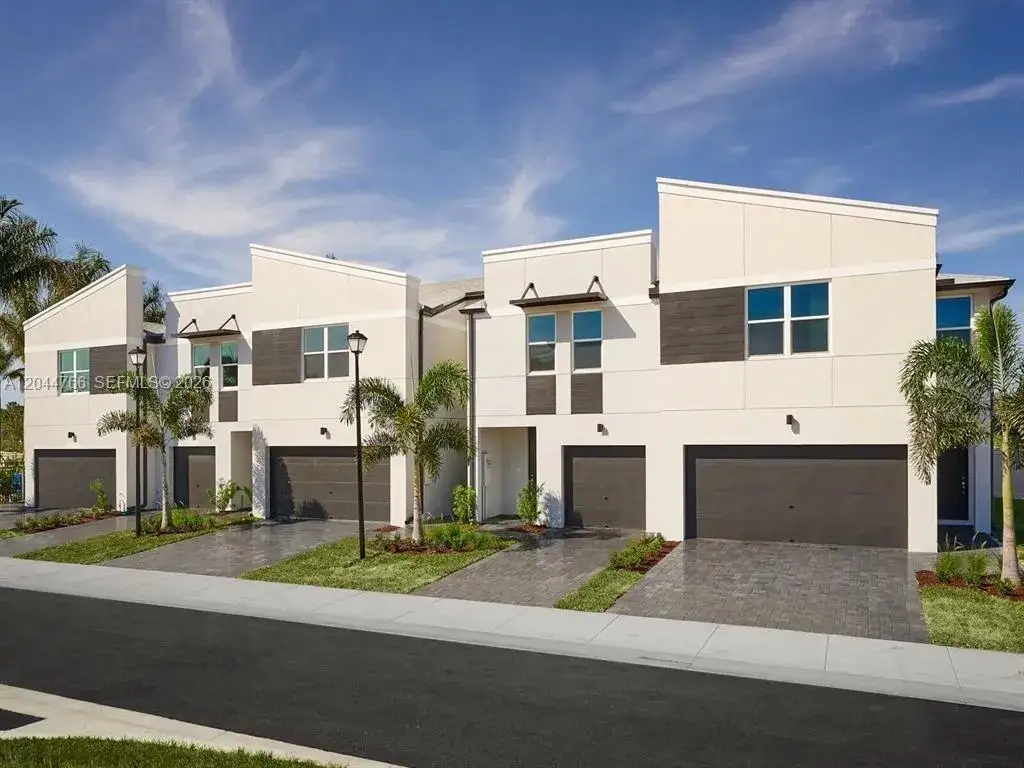 3 bedroom 2 bath Residential Lease for rent at 1649 Lindley St # 1649, Mangonia Park FL 33407