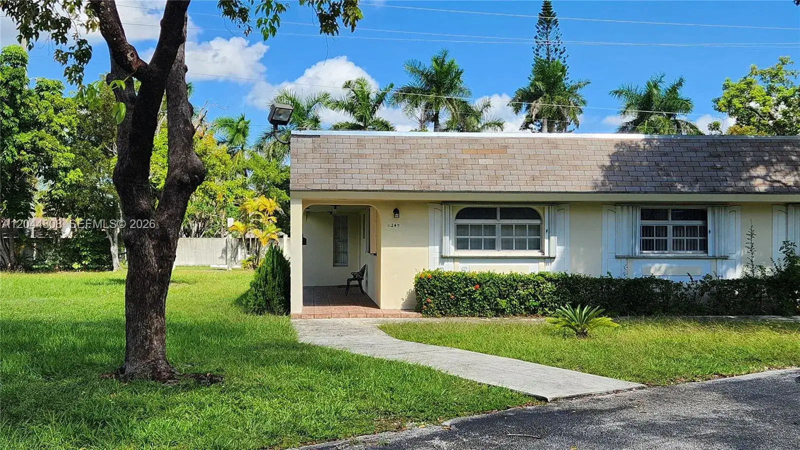 2 bedroom 2 bath Residential for sale at 11249 SW 169th St # V4831, Miami FL 33157