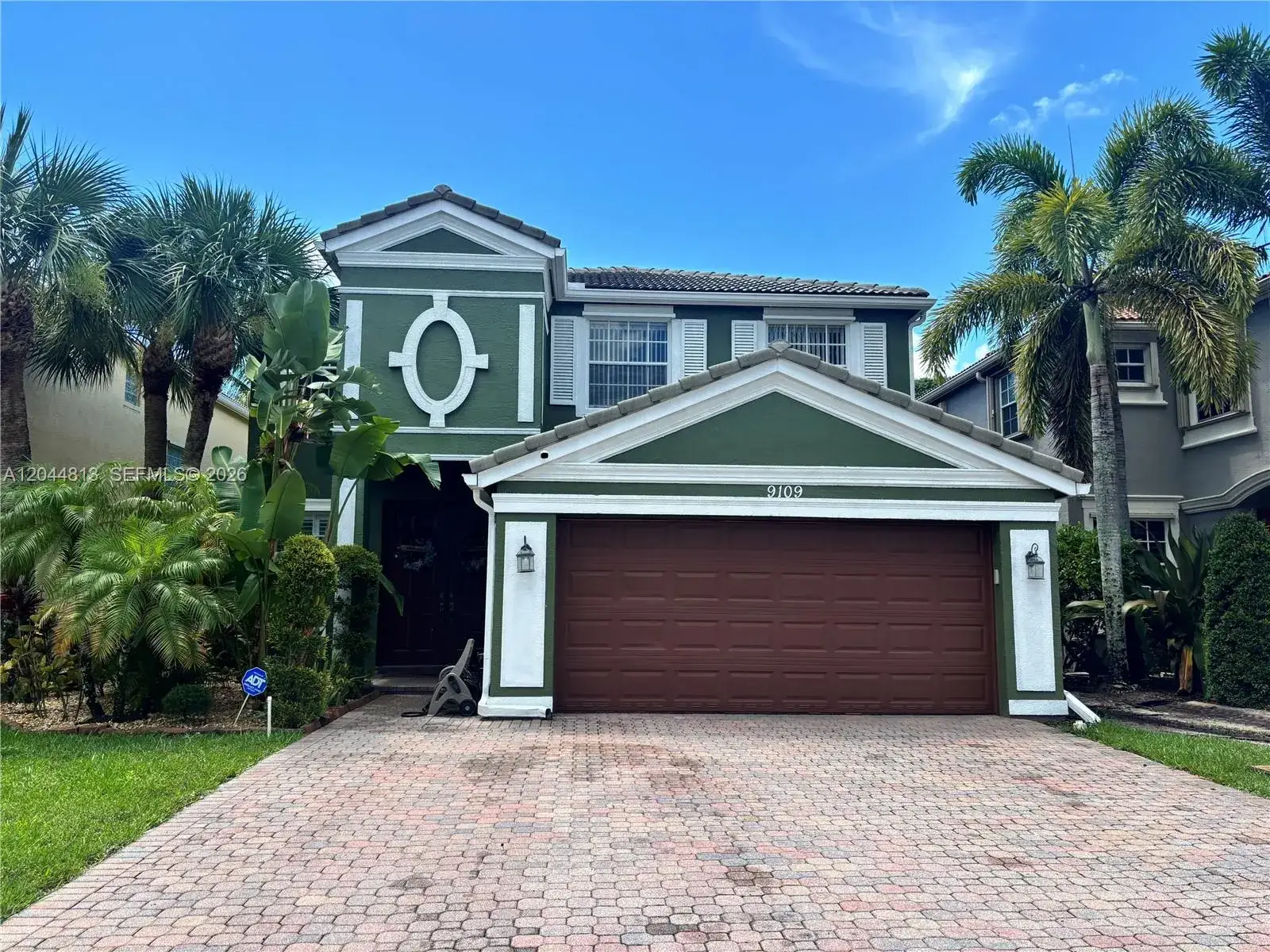 4 bedroom 2 bath Residential Lease for rent at 9109 Dupont Pl, Wellington FL 33414