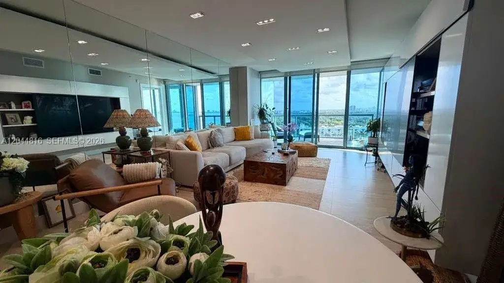 2 bedroom 2 bath Residential Lease for rent at 601 NE 36th St # 1306, Miami FL 33137