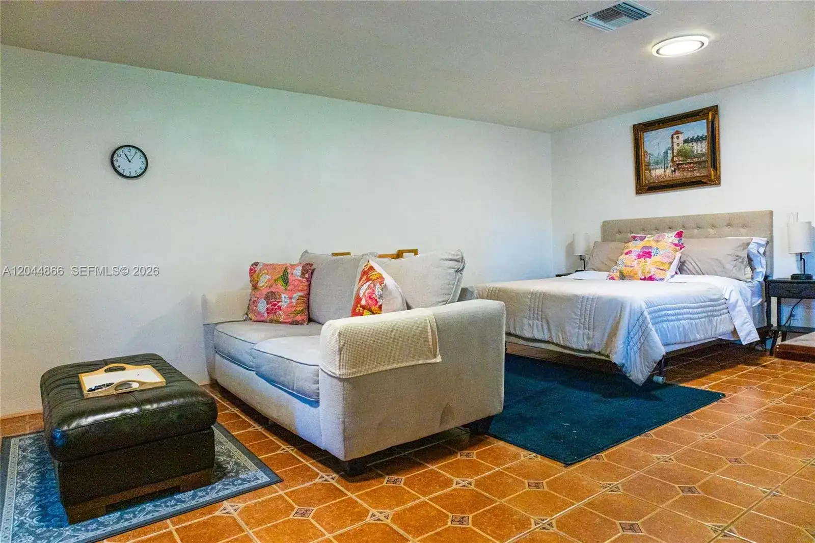 1 bedroom 1 bath Residential Lease for rent at 271 NE 154th St # 1, Miami FL 33162