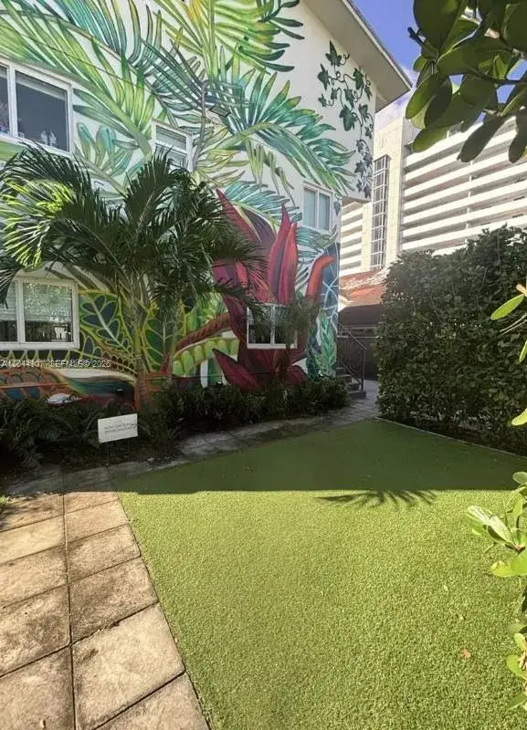 2 bedroom 2 bath Residential Lease for rent at 560 NW 1st St # 7, Miami FL 33128