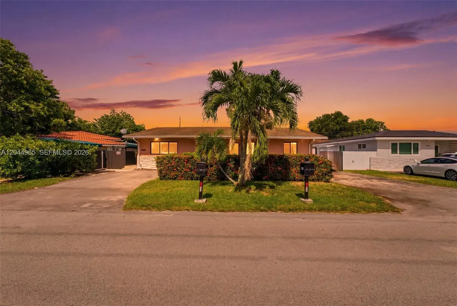 4 bedroom 2 bath Residential for sale at 1421-1419 SW 76 ct, Miami FL 33144