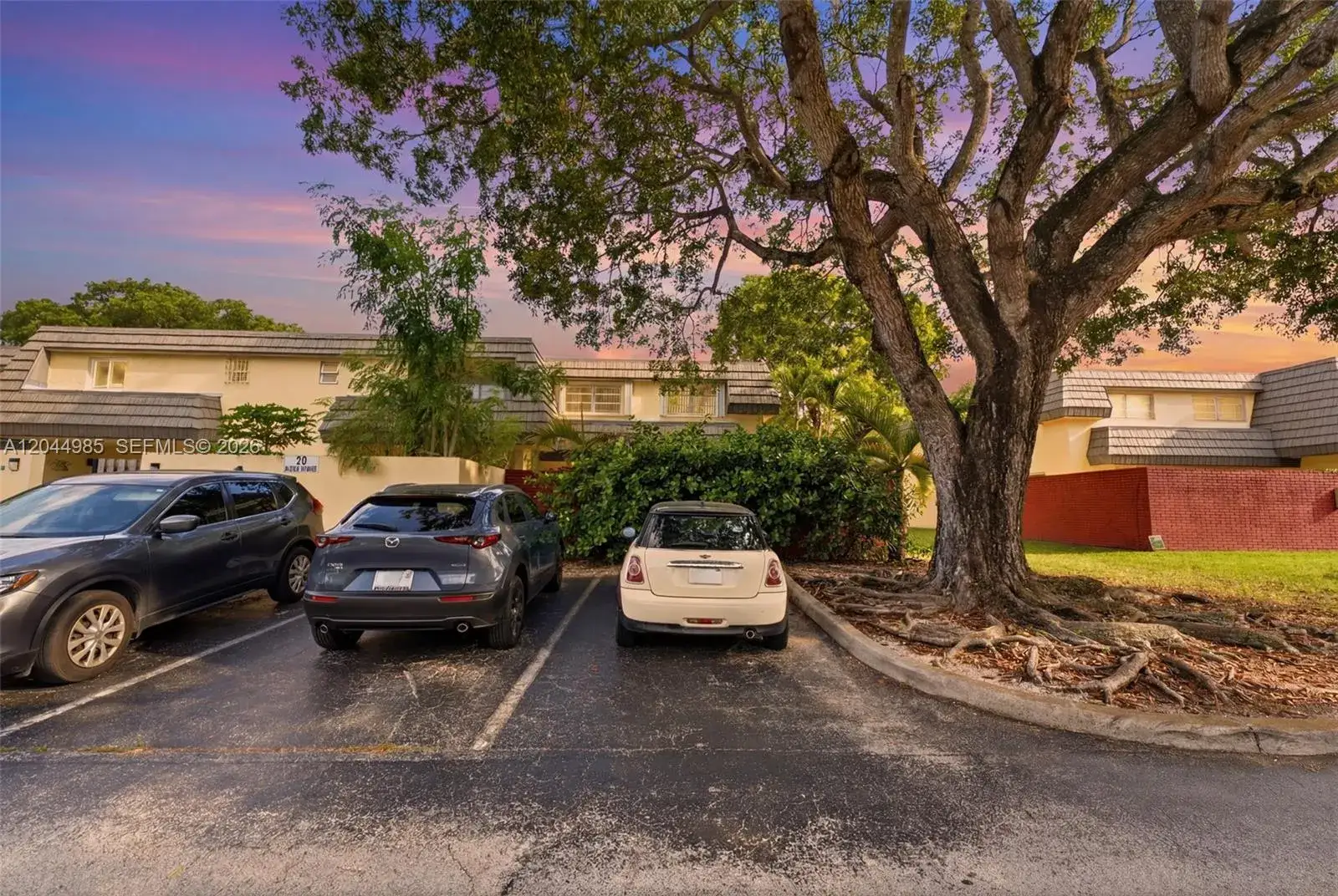 3 bedroom 2 bath Residential for sale at 8489 SW 137th Ave # 8489, Miami FL 33183