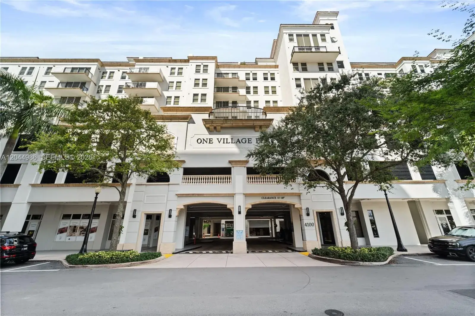 2 bedroom 2 bath Residential Lease for rent at 4100 Salzedo St # 518, Coral Gables FL 33146