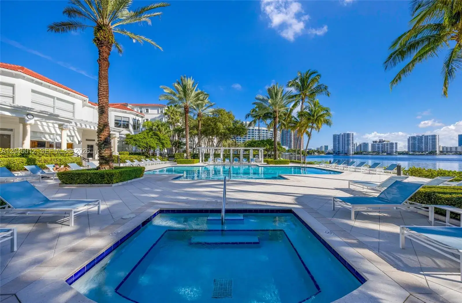 3 bedroom 2 bath Residential Lease for rent at 3255 NE 184th St # 12112, Aventura FL 33160