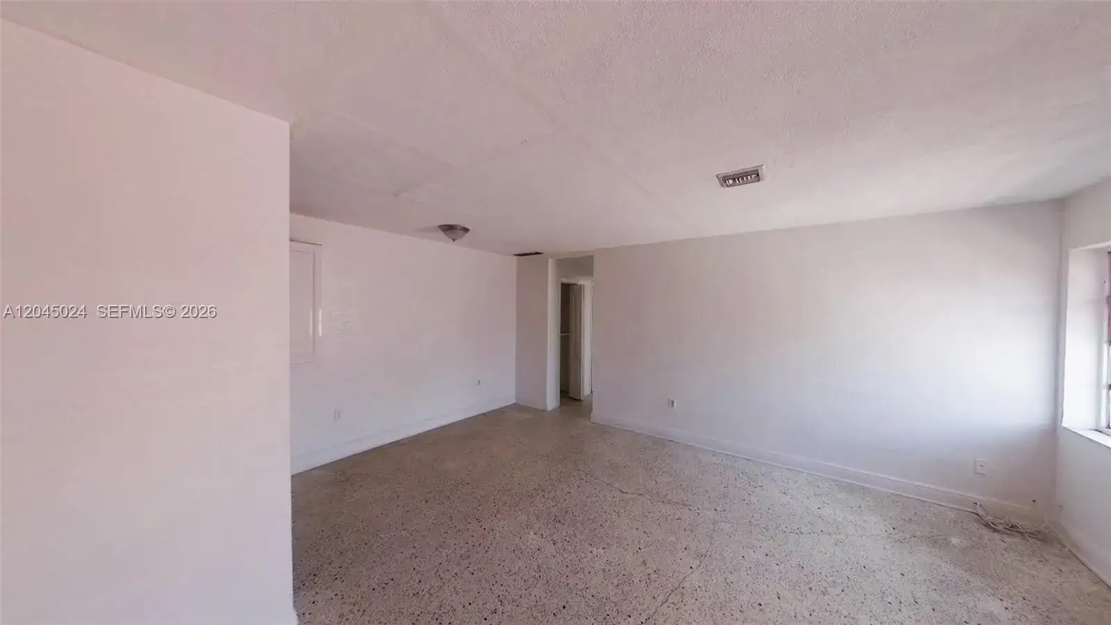 1 bedroom 1 bath Residential Lease for rent at 2712 W 10th Ave # 5, Hialeah FL 33010