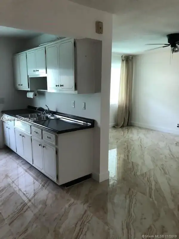 1 bedroom 1 bath Residential Lease for rent at 1715 Wiley St # 5, Hollywood FL 33020