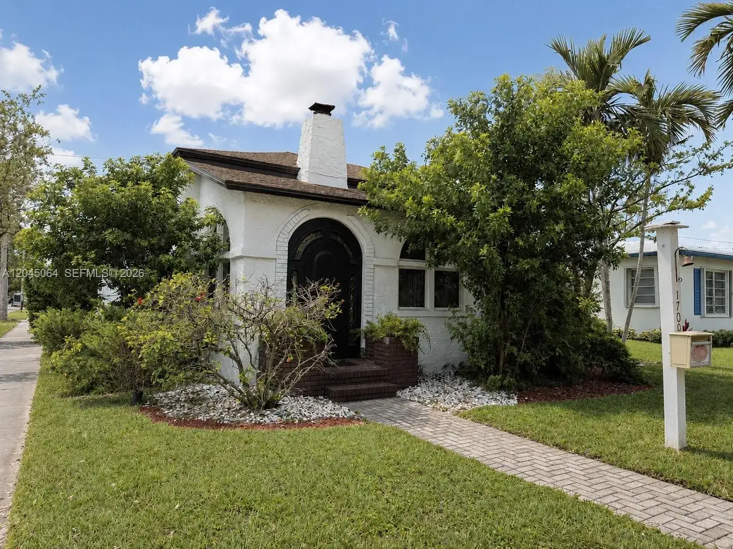 Residential for sale at 1700 Dewey St, Hollywood FL 33020