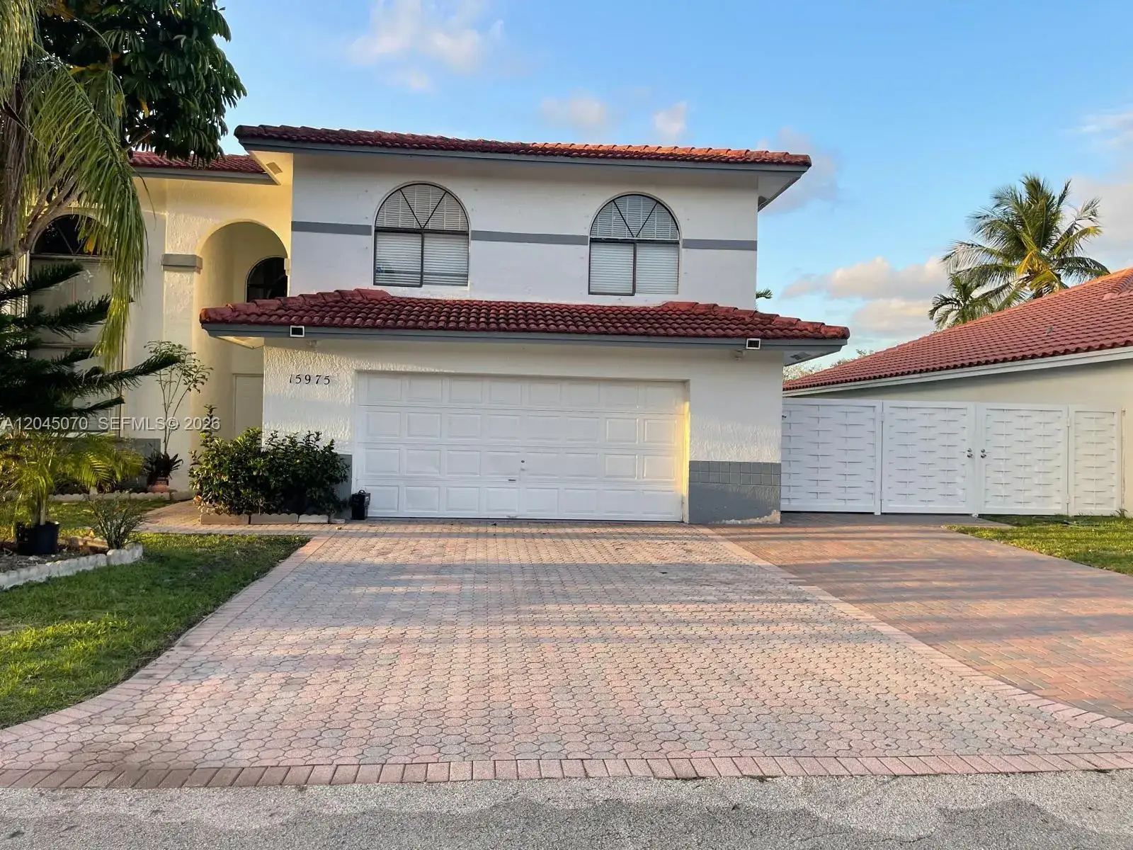 1 bedroom 1 bath Residential Lease for rent at 15975 SW 109th St # 1, Miami FL 33196