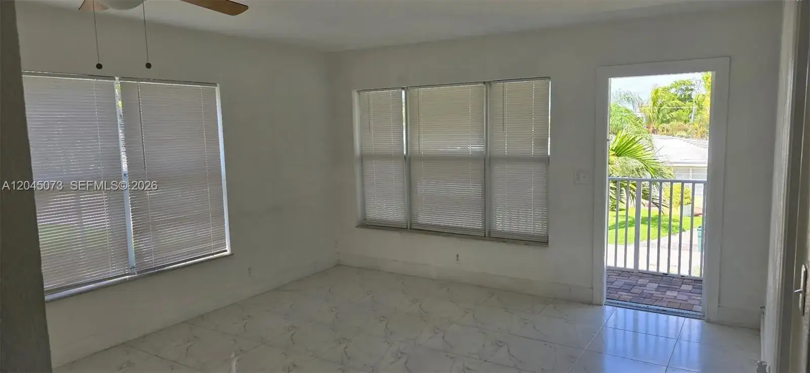 1 bedroom 1 bath Residential Lease for rent at 3260 NE 19th Ave # 11, Oakland Park FL 33306