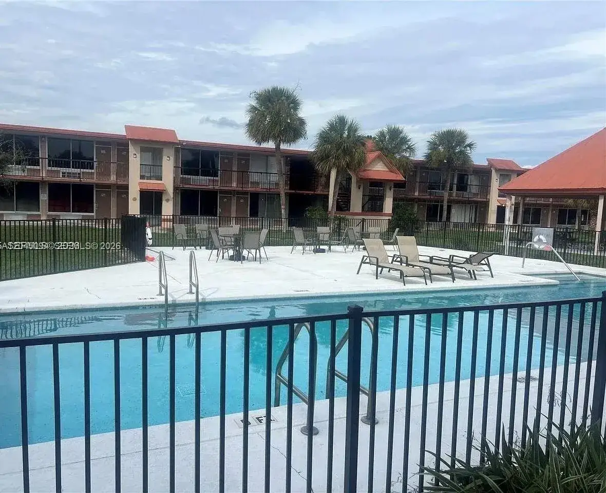 1 bedroom 1 bath Residential Lease for rent at 43420 highway 27 # 324, Davenport FL 33837