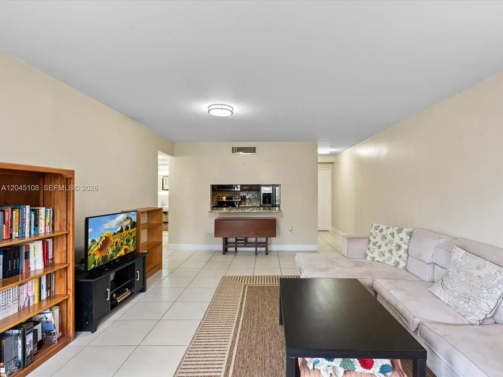 1 bedroom 1 bath Residential for sale at 571 NW 107th Ave # 107, Miami FL 33172