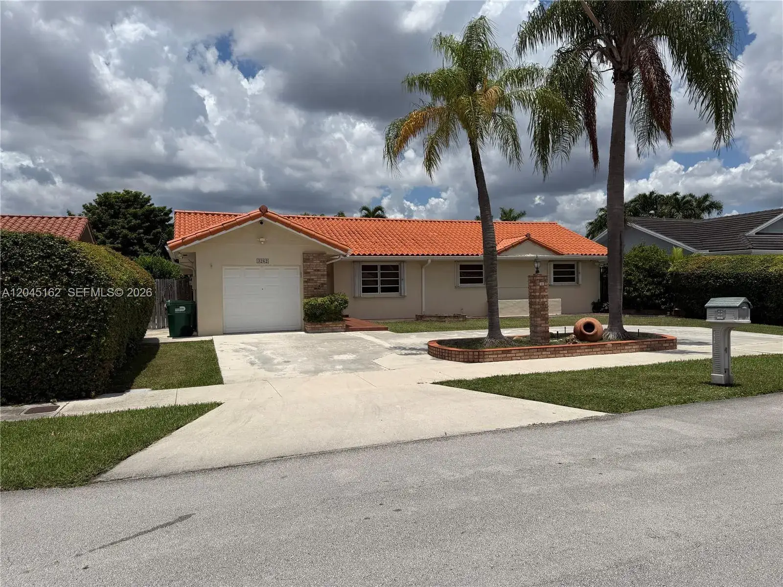 3 bedroom 2 bath Residential for sale at 3262 SW 139th Pl, Miami FL 33175