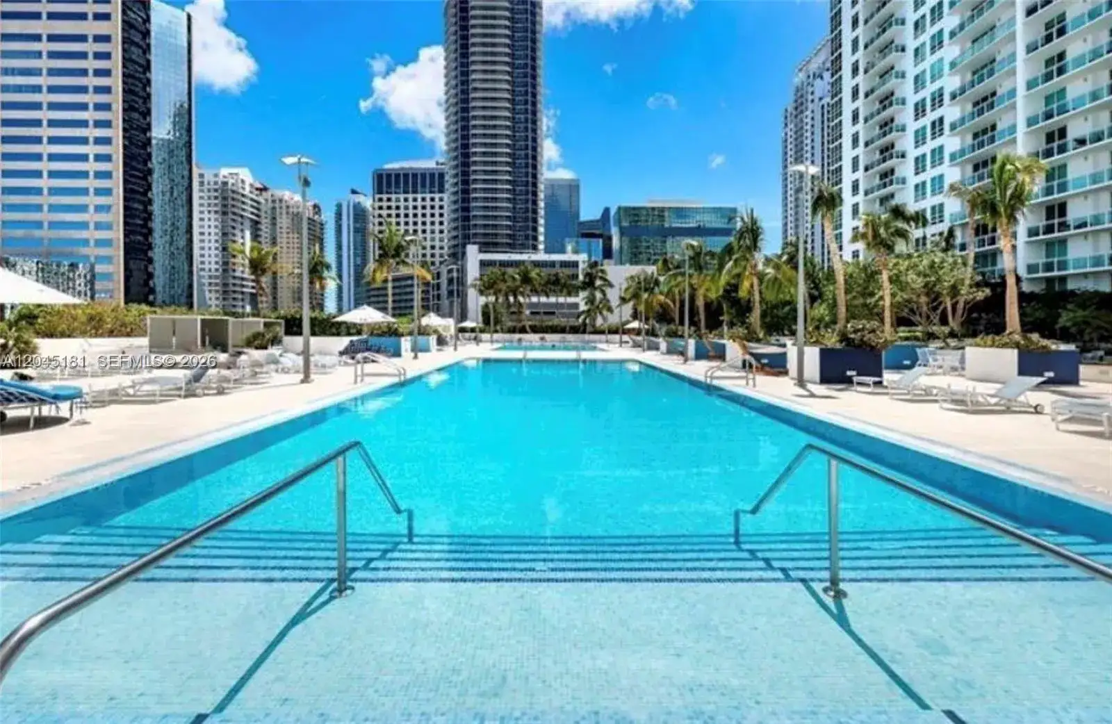1 bedroom 1 bath Residential Lease for rent at 951 Brickell Ave # 1109, Miami FL 33131