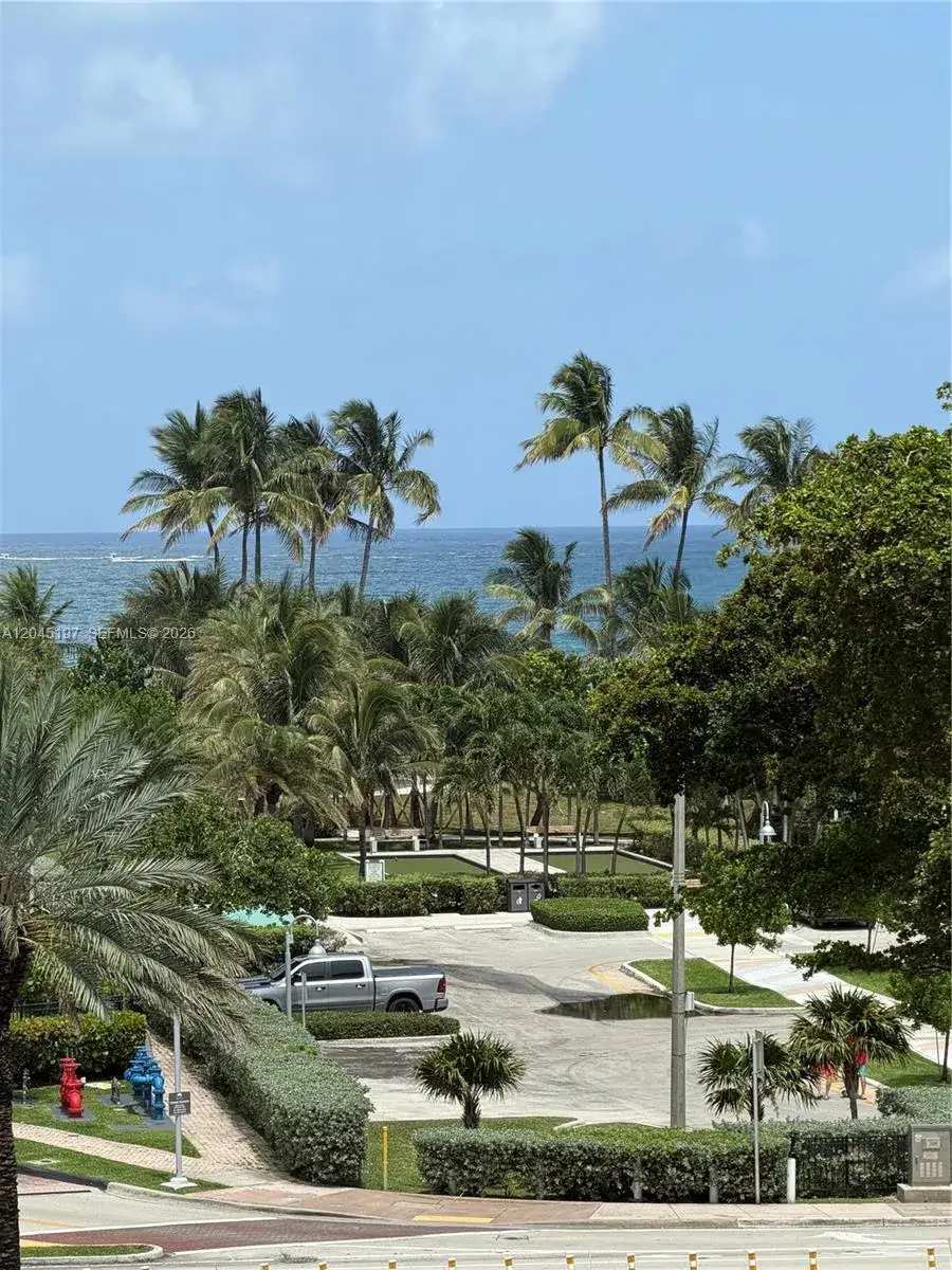 1 bedroom 1 bath Residential Lease for rent at 1849 S Ocean Dr # 508, Hallandale Beach FL 33009