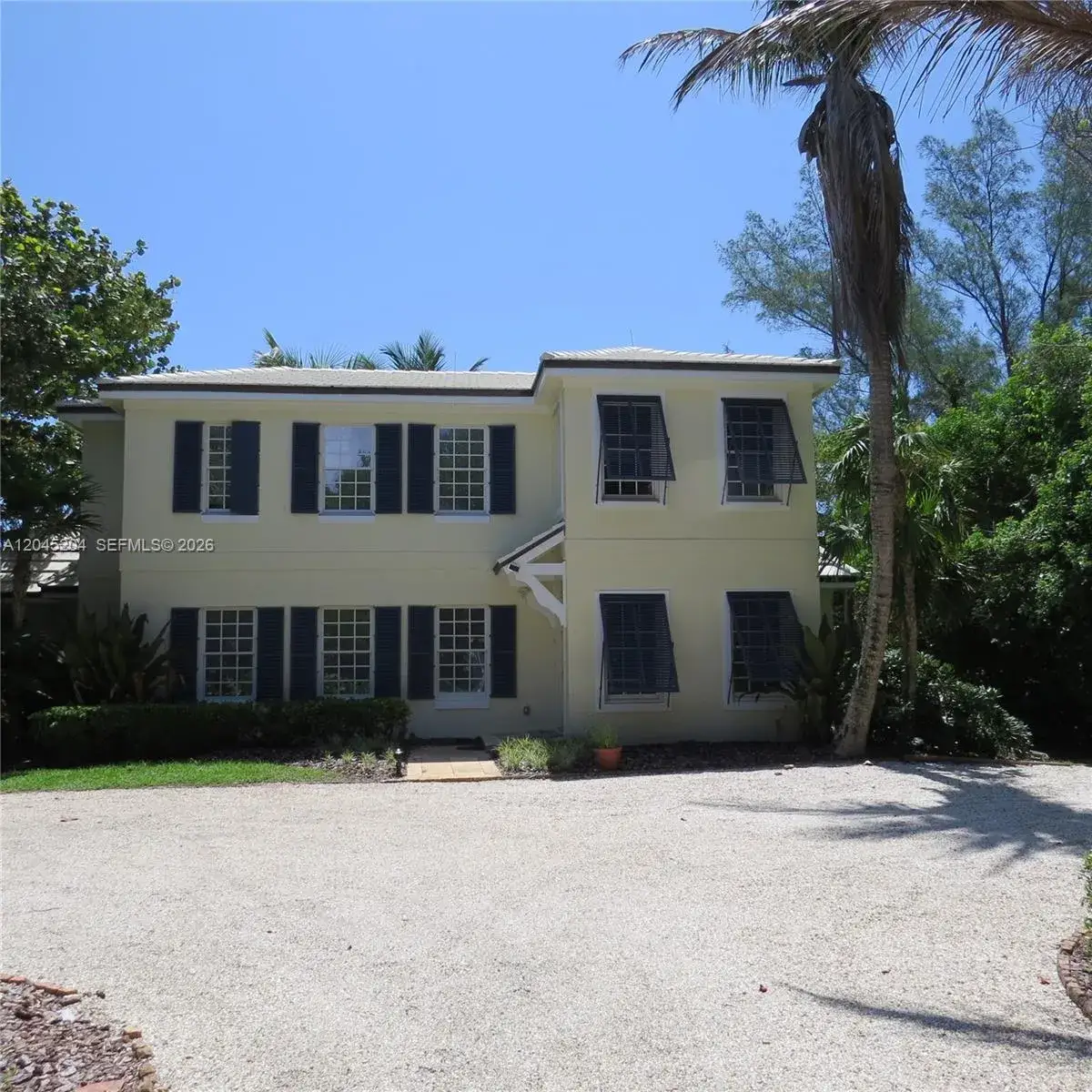 3 bedroom 3 bath Residential Lease for rent at 404 S Beach Rd # 404, Jupiter Island FL 33455