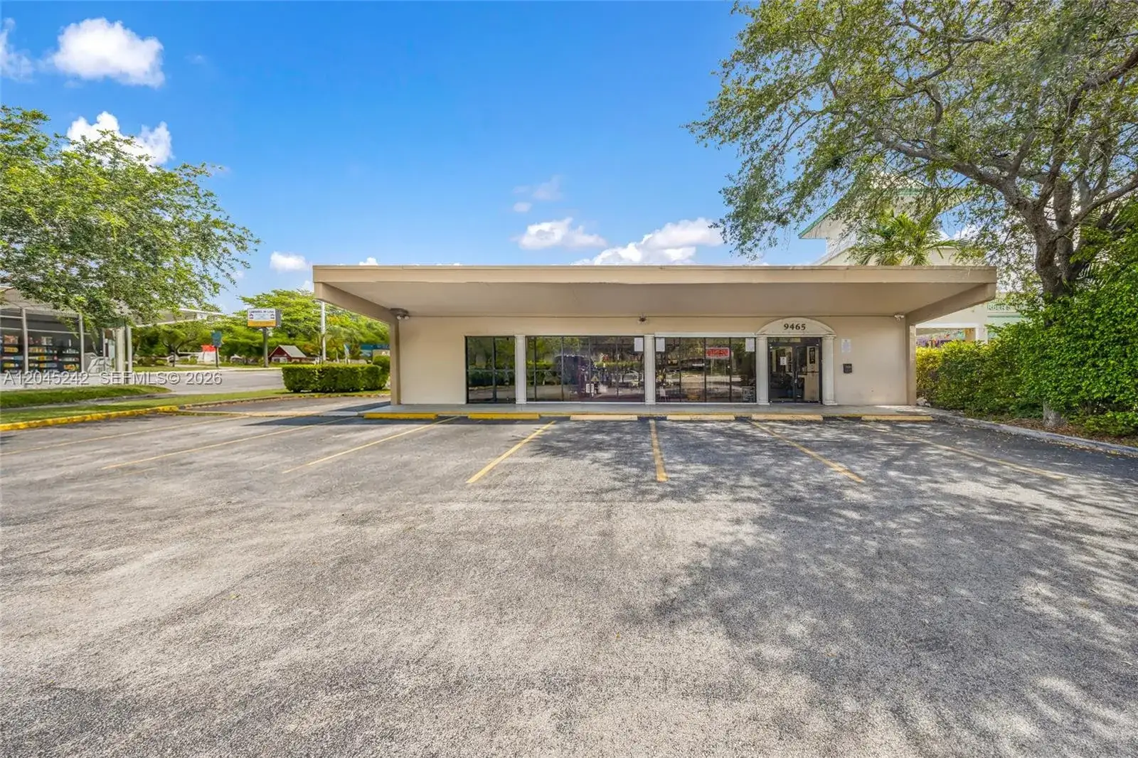Commercial Sale for sale at 9465 SW 56th St, Miami FL 33165