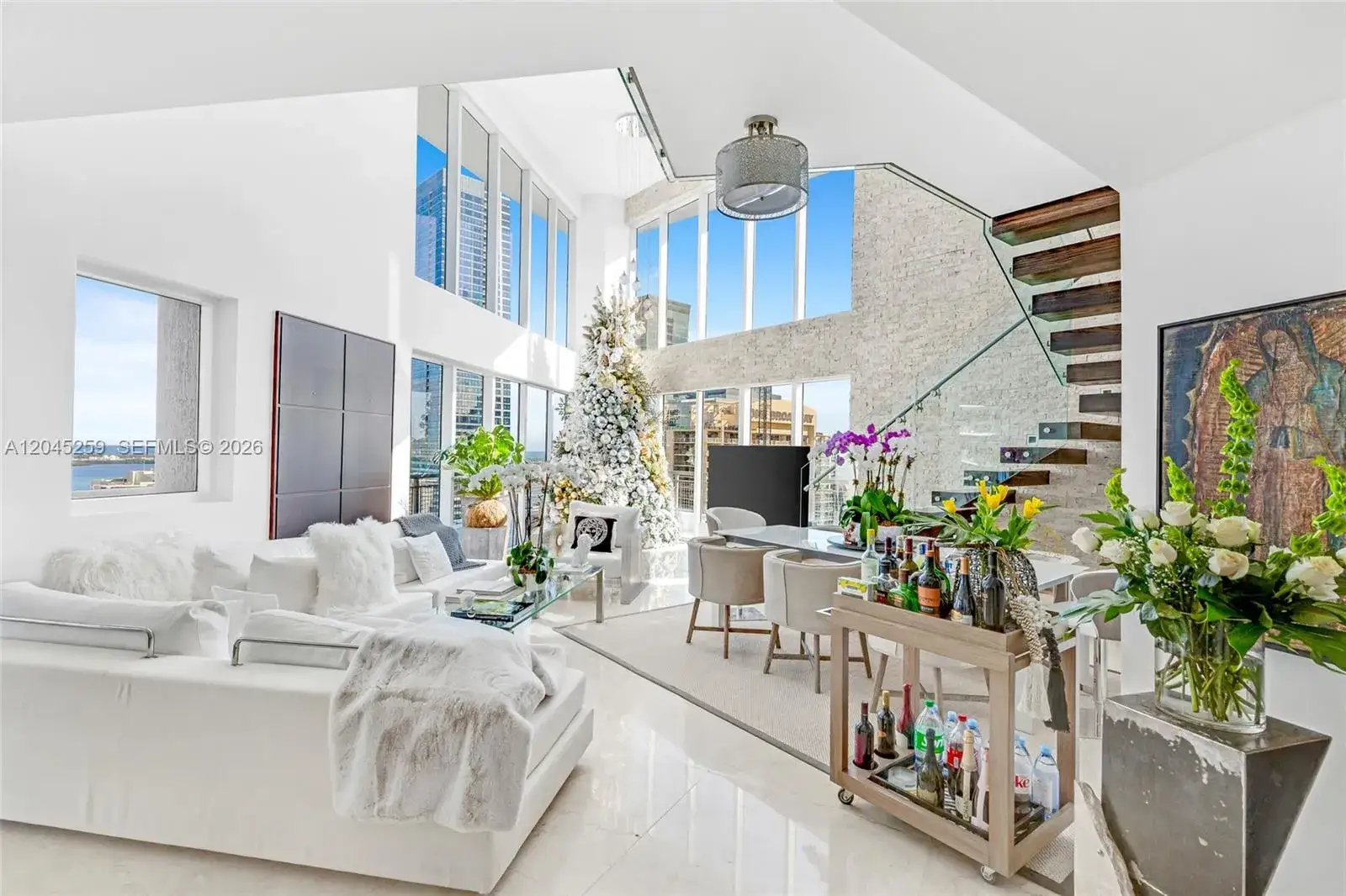 3 bedroom 3 bath Residential Lease for rent at 60 SW 13th St # 3200, Miami FL 33130