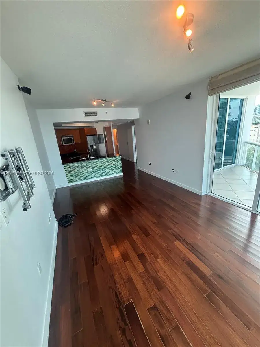 1 bedroom 1 bath Residential for sale at 480 NE 30th St # 1004, Miami FL 33137