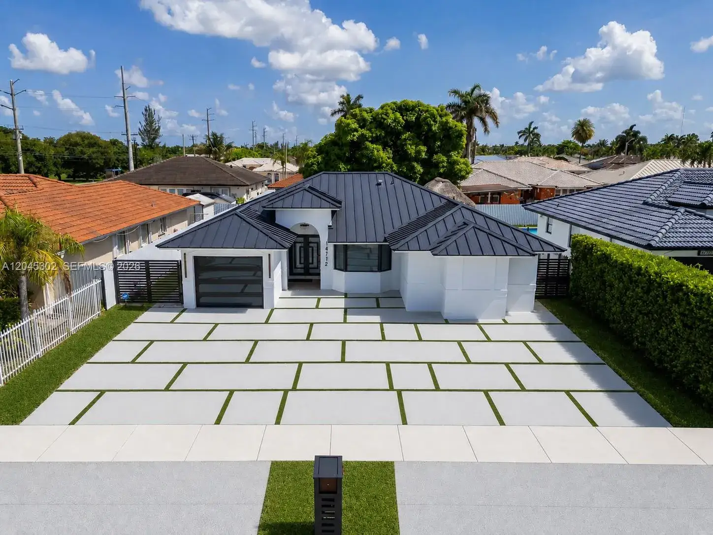 3 bedroom 2 bath Residential for sale at 14712 SW 176th Ter, Miami FL 33187